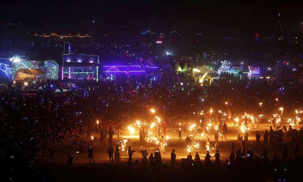 Netradiční festival se koná v nevadské poušti.