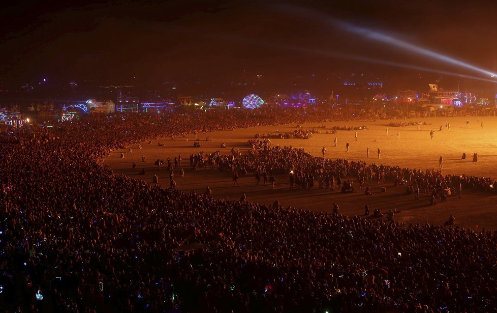 Netradiční festival se koná v nevadské poušti.