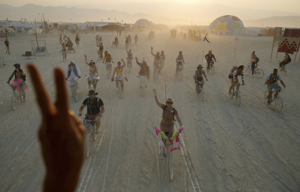 Netradiční festival se koná v nevadské poušti.