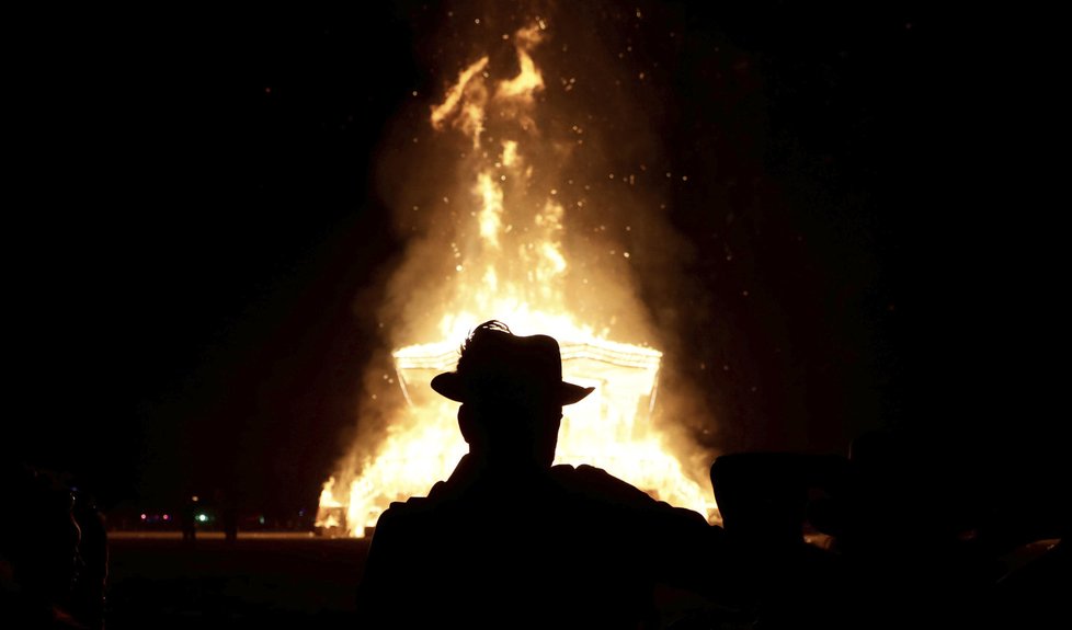 Netradiční festival se koná v nevadské poušti.