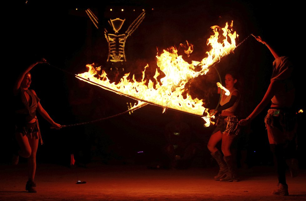 Netradiční festival se koná v nevadské poušti.