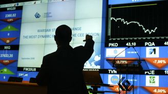 Investoři utíkají od polských akcií. Varšavská burza je letos nejslabší na světě