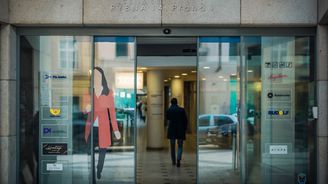 Pražská burza jako symbol tuzemského kapitalismu. Dokáže přitáhnout více hráčů? Pražská burza jako symbol tuzemského kapitalismu. Dokáže přitáhnout více hráčů?