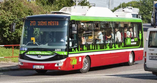 Městskou hromadnou dopravu budou v Novém Jičíně kompletně zajišťovat elektrobusy. (Ilustrační foto)