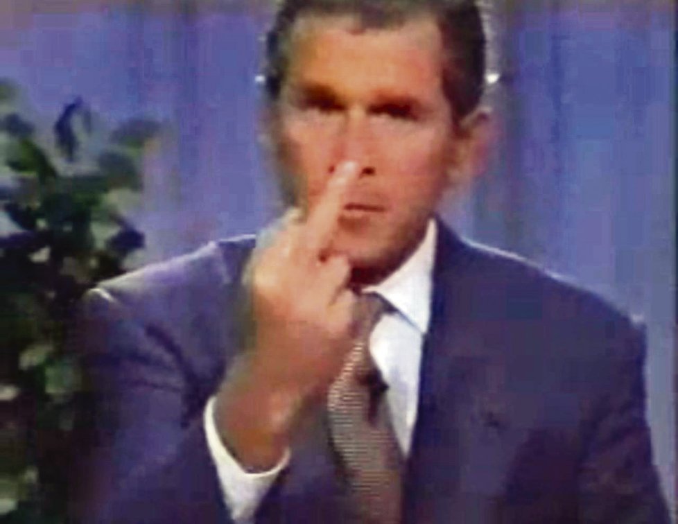 Bývalý prezident Bush ukázal zvednutý prostředníček. Pak se tomu hlasitě smál