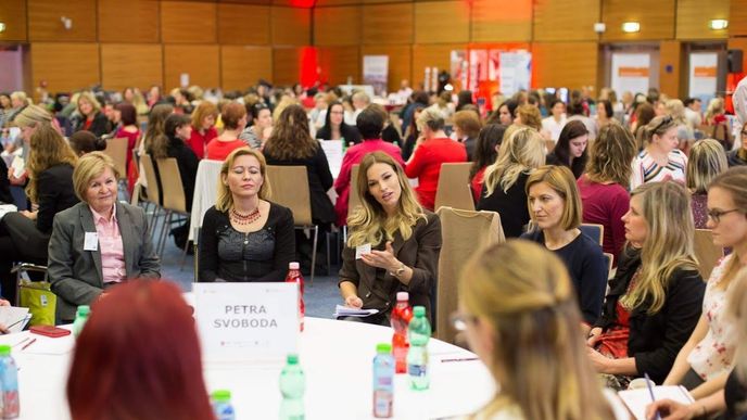 69 dní práce navíc pro ženy v Česku