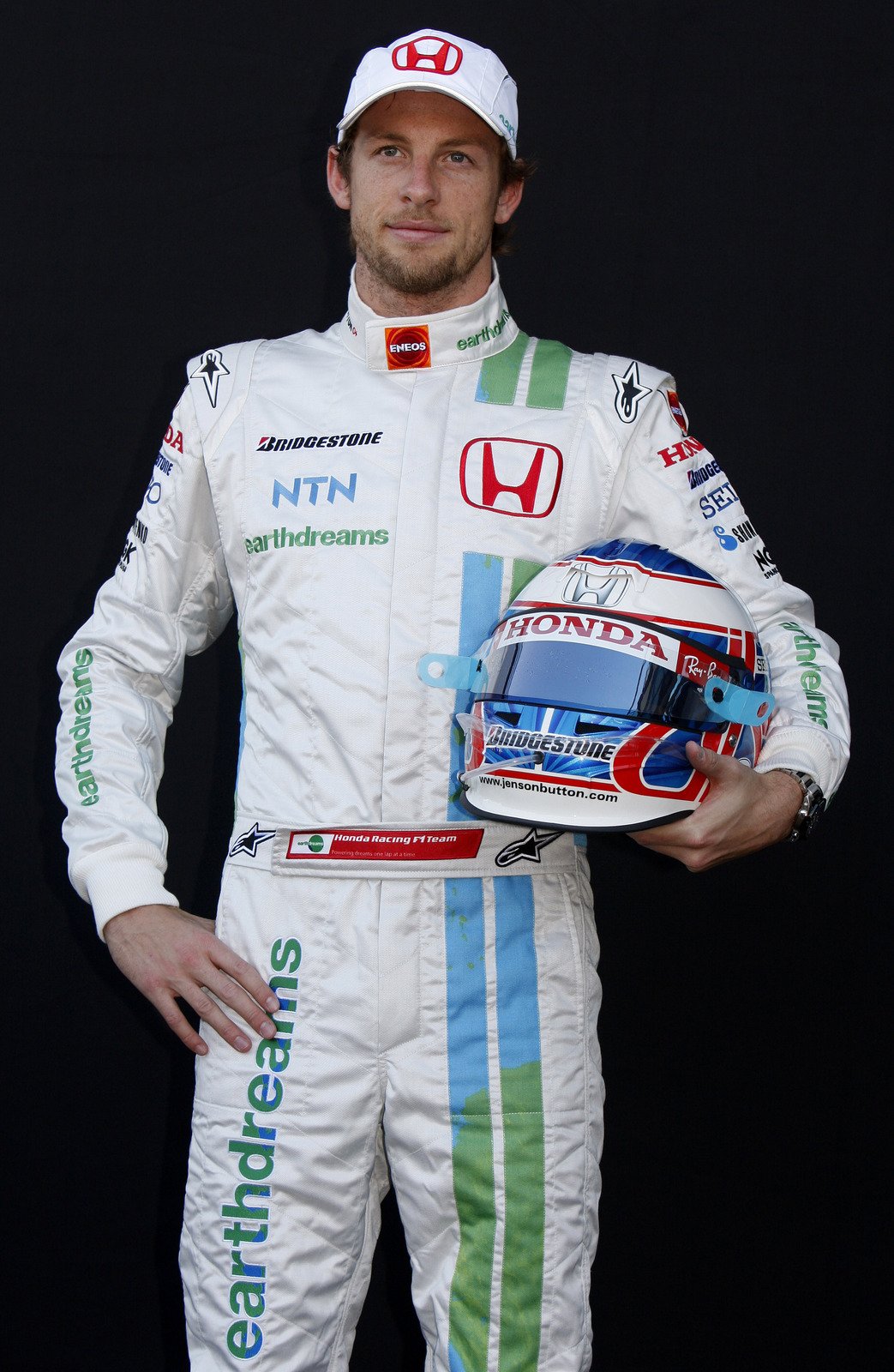 Bývalý jezdec Formule 1 Jenson Button prodává svůj luxusní obytný vůz