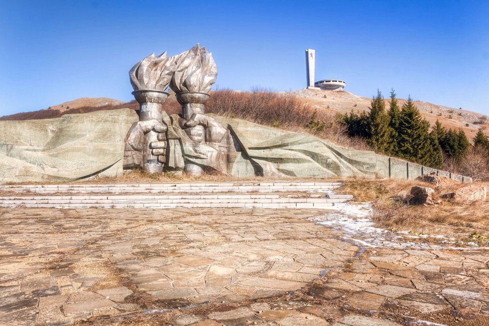 Socialistický monument Buzludža v Bulharsku