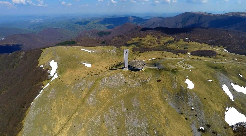 Socialistický monument Buzludža v Bulharsku