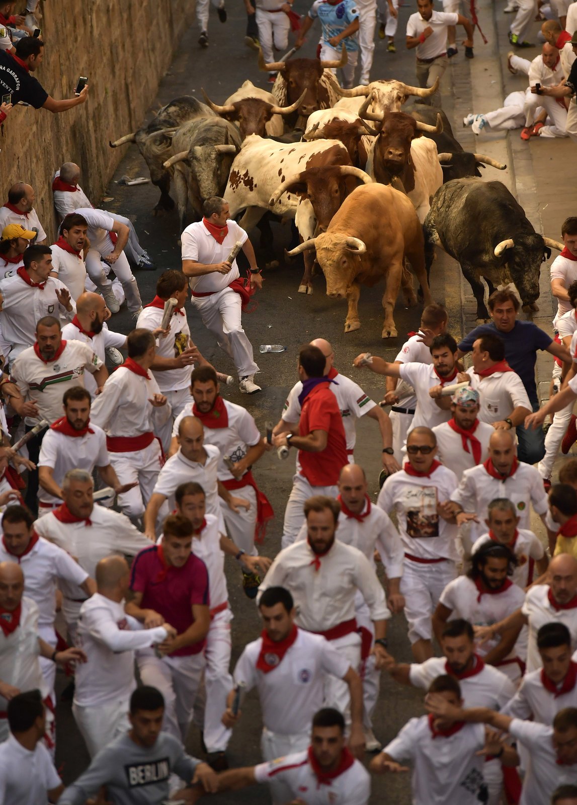 I takové obrázky nabízí tradiční festival San Fermín.