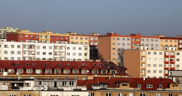 Sháníte byt nebo dům? Pospěšte si. Od podzimu platí daň kupující, rozhodl Senát