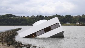 Slavná vila od Le Corbusiera se potopila v dánském fjordu!