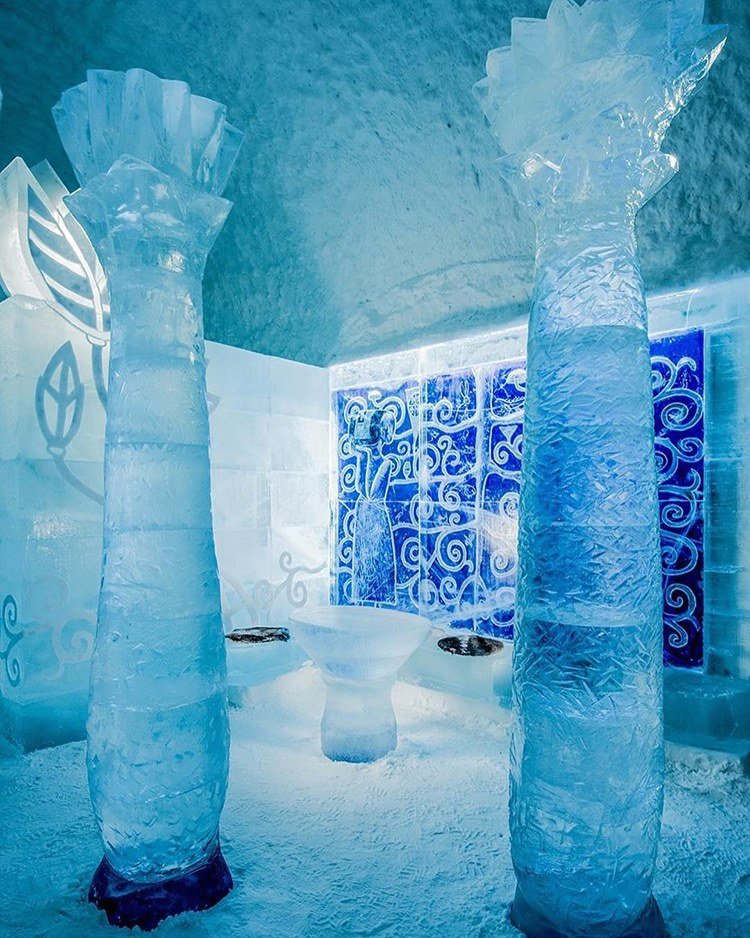 Ledová výzdoba luxusních pokojů Icehotelu poprvé vydrží po celý rok