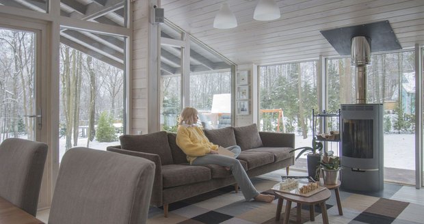 Modulový dům v lese nabízí velmi příjemné bydlení za rozumnou cenu
