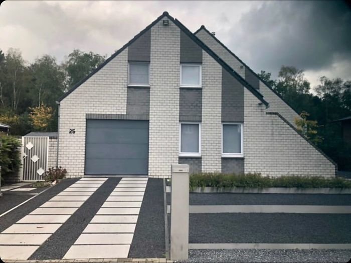 Belgičan sbírá fotky ošklivých domů v Belgii