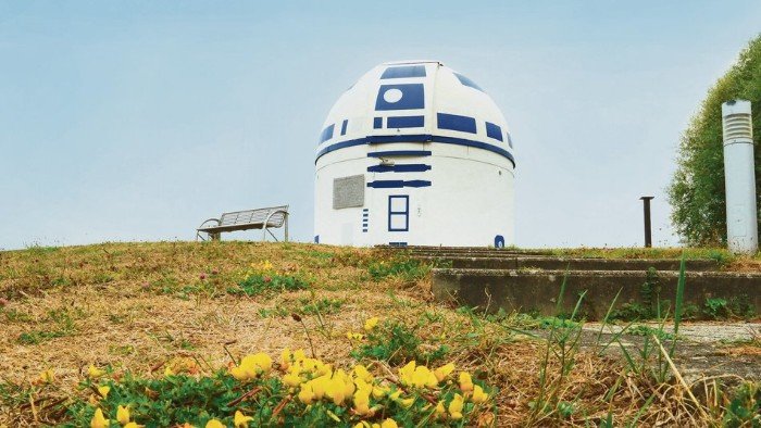 Německý profesor proměnil observatoř v robota ze Star Wars