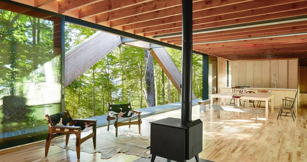 Nádhera! Dřevěný dům postavený nad kanadskými lesy vám vyrazí dech