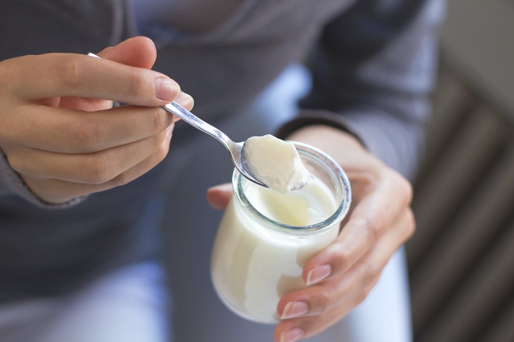 K ochlazení jakéhokoli vpichu se hodí studený bílý jogurt nebo tvaroh