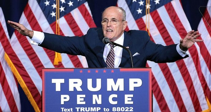 Bývalý newyorský starosta Rudy Giuliani na republikánském nominačním sjezdu