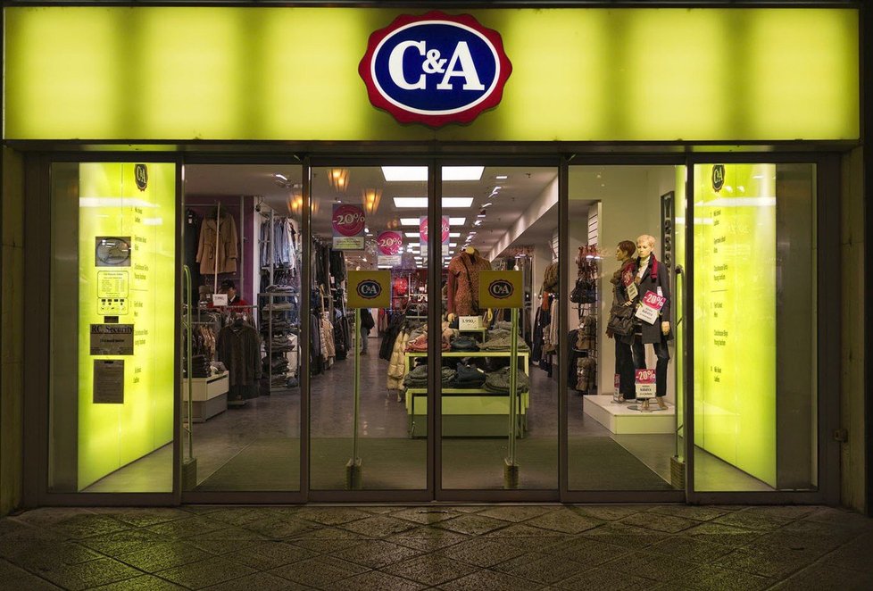 Obchod C&A spustil e-shop. Zboží posílá z Německa, nelze ho však vrátit na prodejnách
