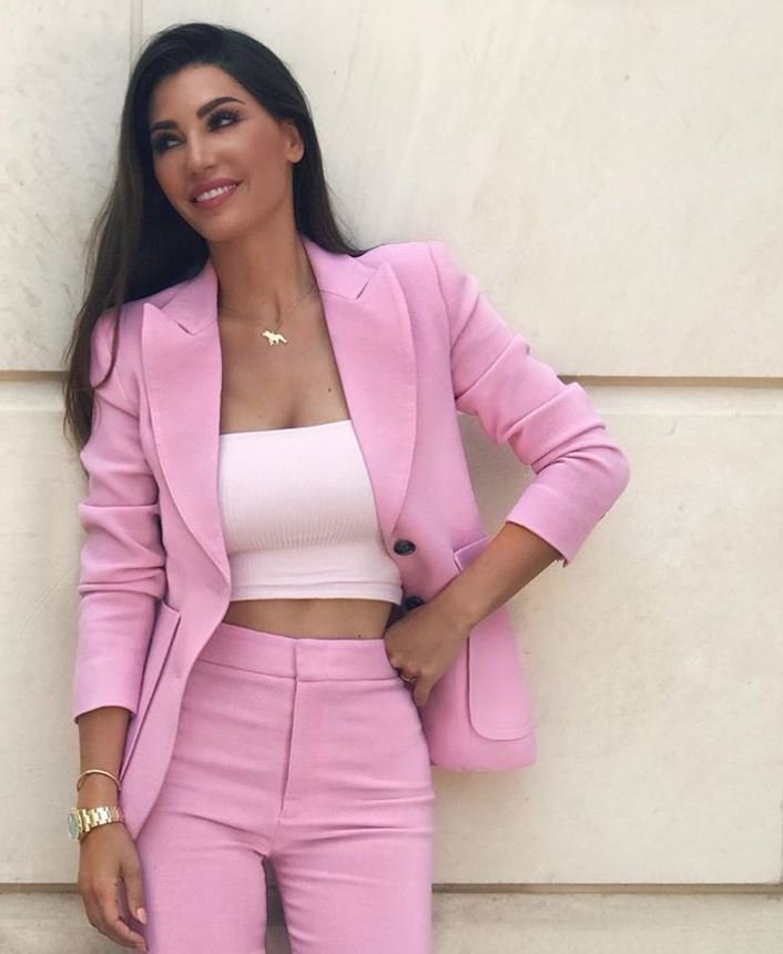 Půvabná modelka a herečka Yolanthe Cabauová