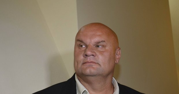 Bývalý policejní kapitán Karel Čada  (51) u Okresního soudu Plzň