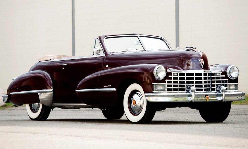 Po ukončení druhé světové války byla v roce 1946 obnovena výroba předválečných modelů Cadillac.
