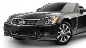 Nový Cadillac kupé-kabriolet míří na trh
