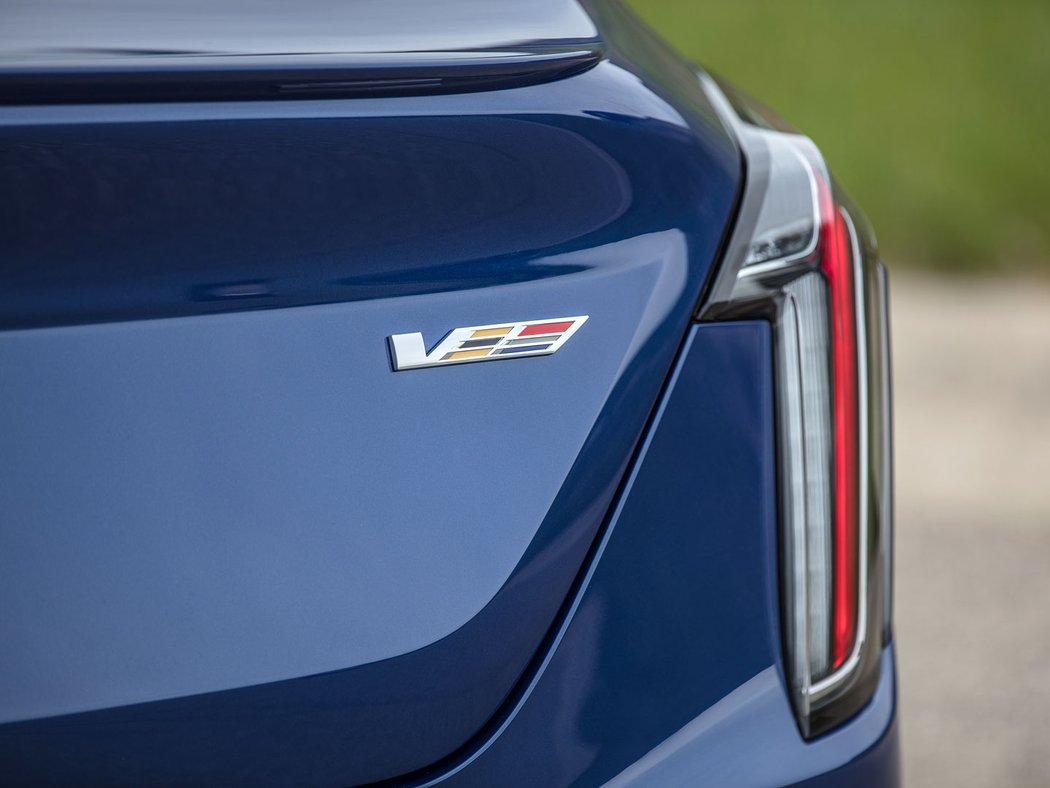 Cadillac CT4-V