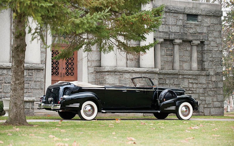 Cadillac V16 1938