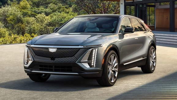 Cadillac couvá, spalovací motory v roce 2030 prodávat nepřestane