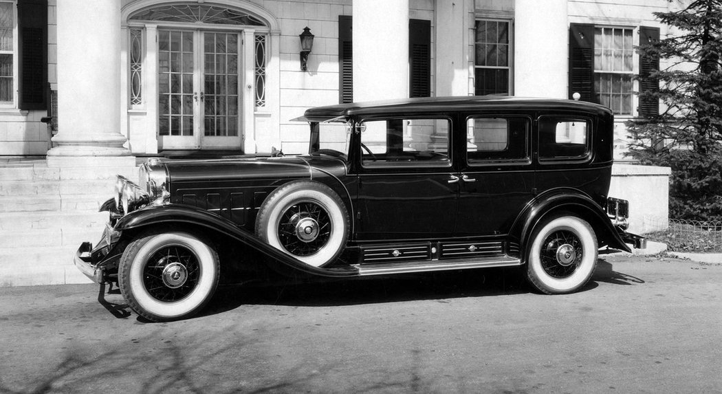 Cadillac V16 452 7-passenger Imperial by Fleetwood