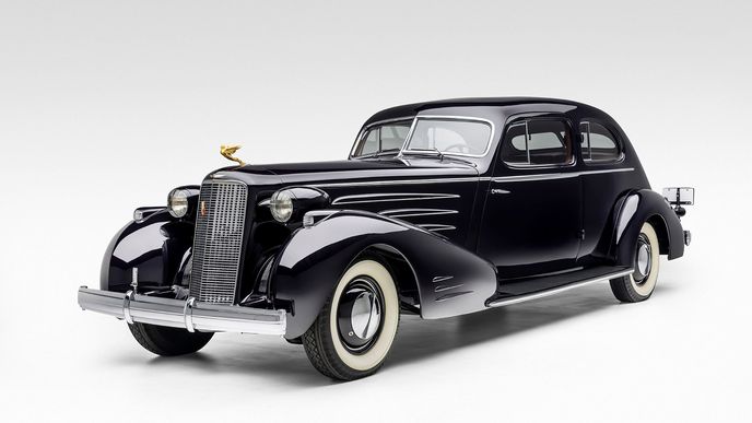 Cadillac V16 Fleetwood Aerodynamic Coupe (1934) Cadillac V16 Fleetwood Aerodynamic Coupe (1934)