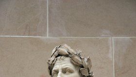 Tak třeba vysochal Caesara Nicolas Coustou (1658 – 1733).
