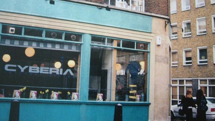 Café Cyberia v 90. letech