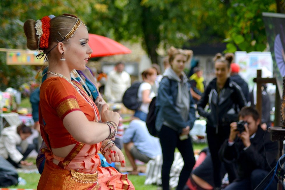 Čajomír není jen o pití čaje. Festival nabídl představení, ale také workshopy a další pohybové aktivity.