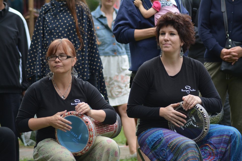 Čajomír není jen o pití čaje. Festival nabídl představení, ale také workshopy a další pohybové aktivity.