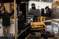 Zbourat mešitu i kostel! V Calais zdemolovali útočiště pro tisíce věřících uprchlíků