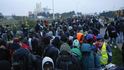 Evakuace uprchlického tábora v Calais