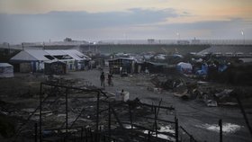 Zbytky dnes už bývalého uprchlického tábora ve francouzském Calais