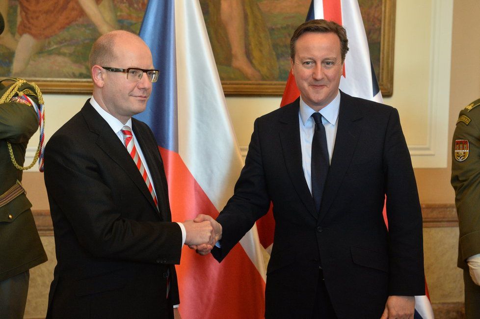 Setkání britského a českého premiéra ve Strakově akademii v lednu 2016