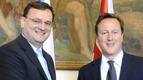 Britský premiér Cameron se setkal s českým premiérem Nečasem při návštěvě Prahy