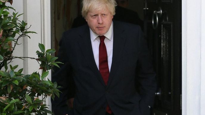 Cameronův hlavní soupeř v Konzervativní straně a vůdce stoupenců odchodu z EU Boris Johnson