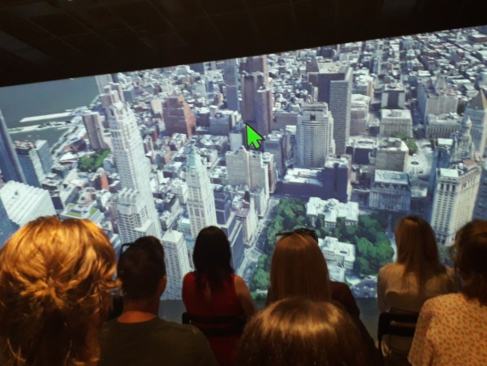 V CAMPu proběhla první ze série virtuálních prohlídek světových metropolí. New Yorkem prováděl architekt Adam Gebrian.