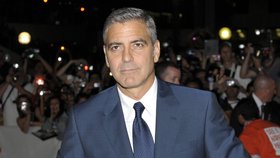 George Clooney s Amal Alamuddinovou chodí již od loňského října. Zasnoubil se údajně minulý týden.