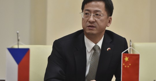 Čang Ťine-Min, velvyslanec Číny v Praze, bude v Pekingu rezoluci českého Senátu vysvětlovat složitě