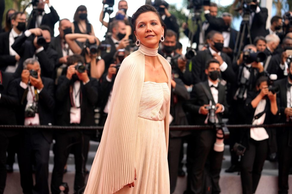 Cannes 2021: Maggie Gyllenhaal