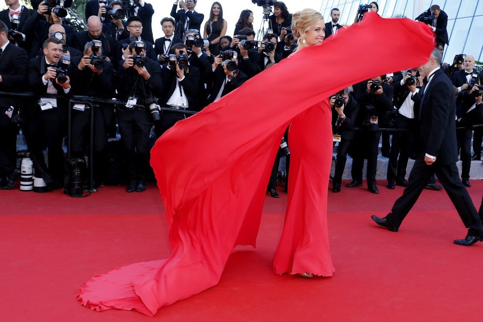 Petra Němcová na festivalu v Cannes