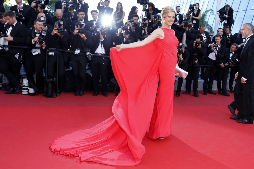 Petra Němcová na festivalu v Cannes