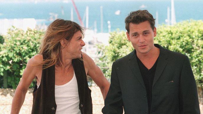 1997: Iggy Pop a Johnny Depp doprovázejí do Cannes film Bojovník. Depp ztvárnil hlavní roli, za níž dostal Zlatou palmu, Iggy složil hudbu